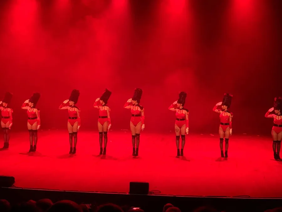 Danse et chant Les Scarlines
